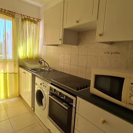 Apartment Central 2 Bedroom In Kato Paphos