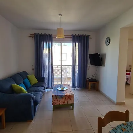 Central 2 Bedroom In Kato